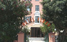 Hotel Flora
